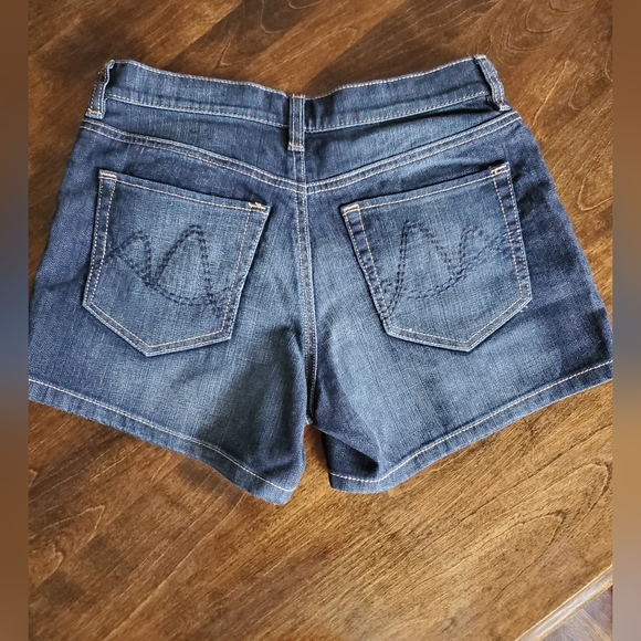 New York & Company Jean Shorts - Picture 2 of 4